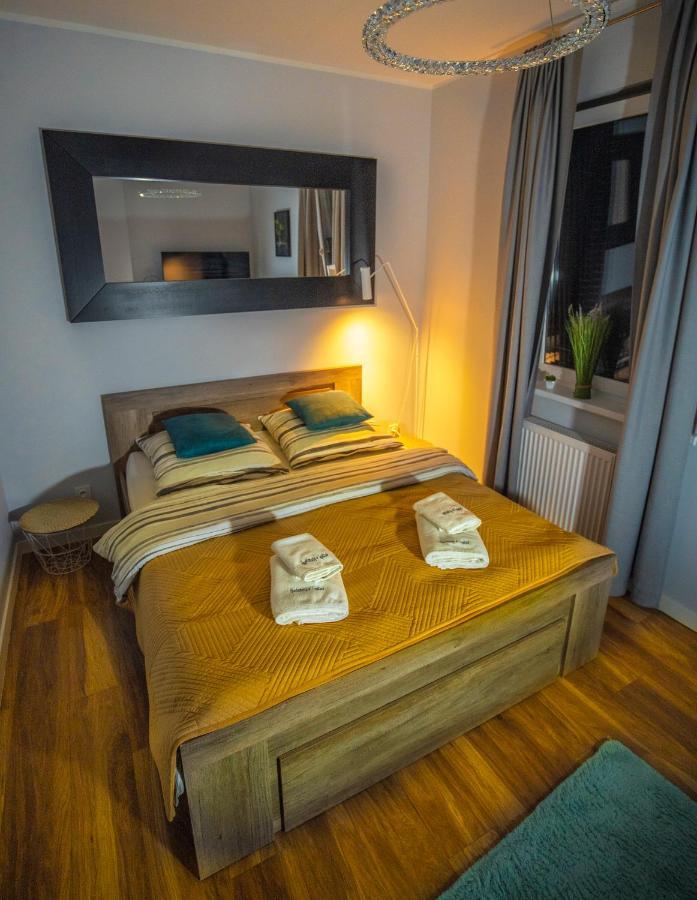 Apartament W Cieplicach Perfekt Jelenia Gora Bagian luar foto