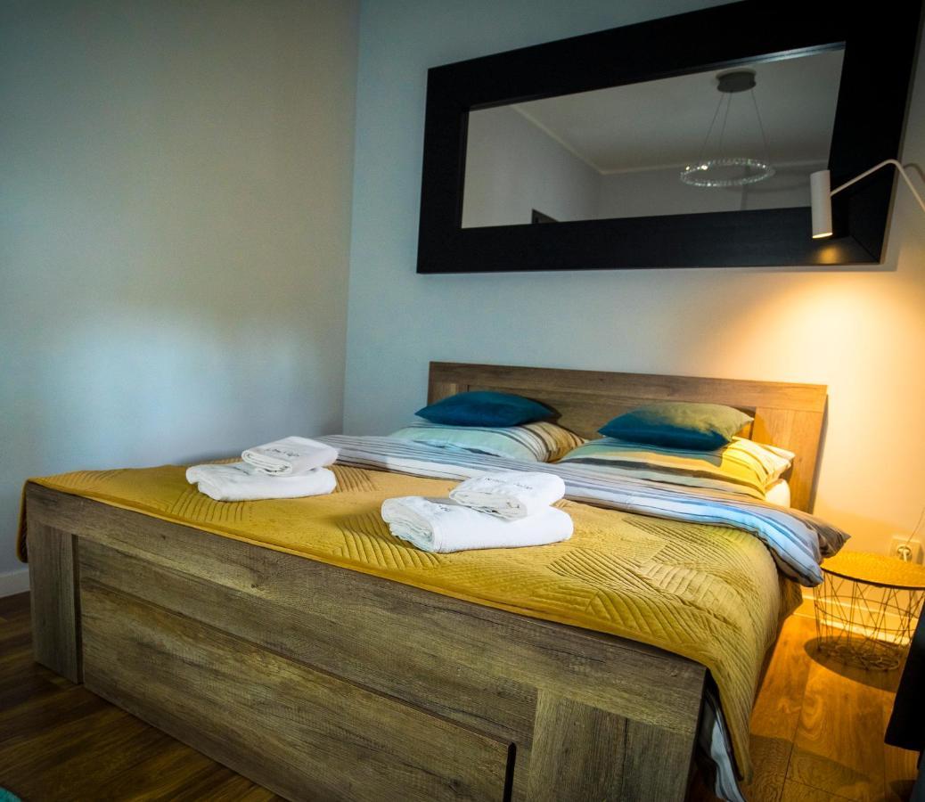 Apartament W Cieplicach Perfekt Jelenia Gora Bagian luar foto