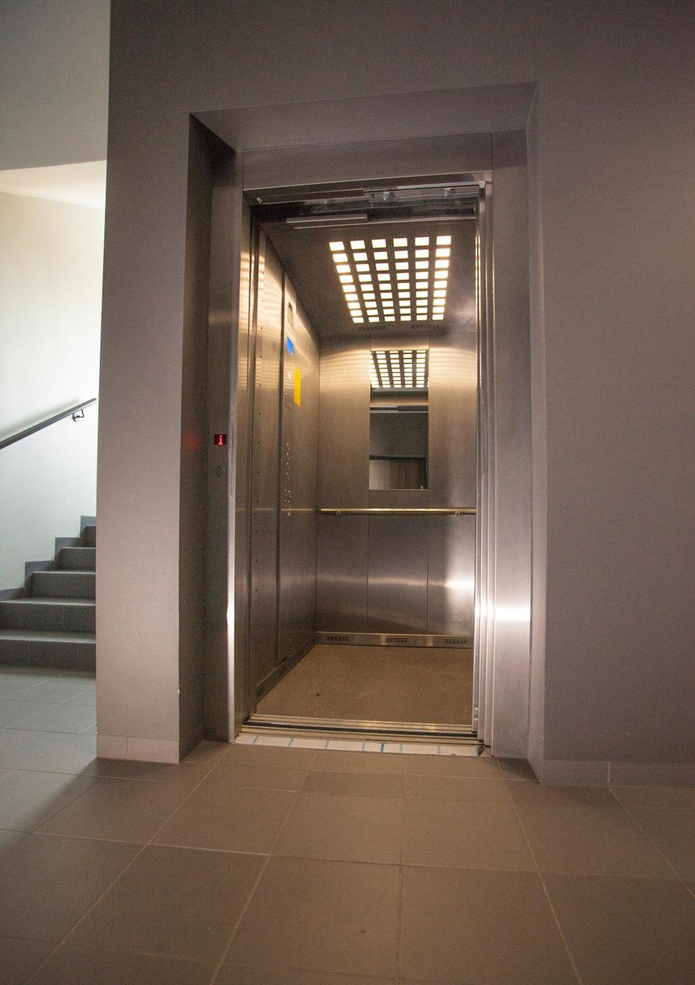 Apartament W Cieplicach Perfekt Jelenia Gora Bagian luar foto